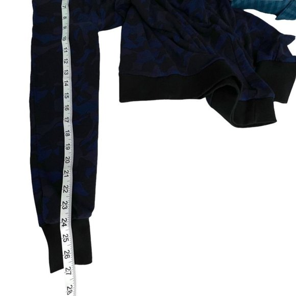 Serena Williams Signature Statement Womens Knit Top Size XS Rayon Camo - Picture 9 of 11